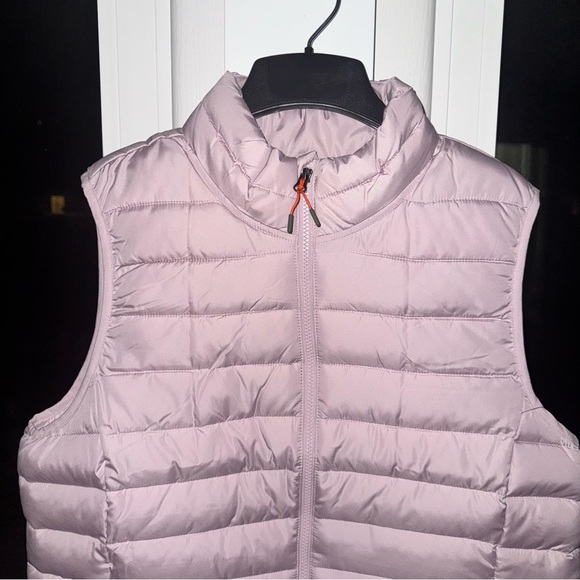 Ozark Trail Women's Core Puffer Vest Large 12-14 Mauve Pink Quilted Zip Front - Picture 4 of 11